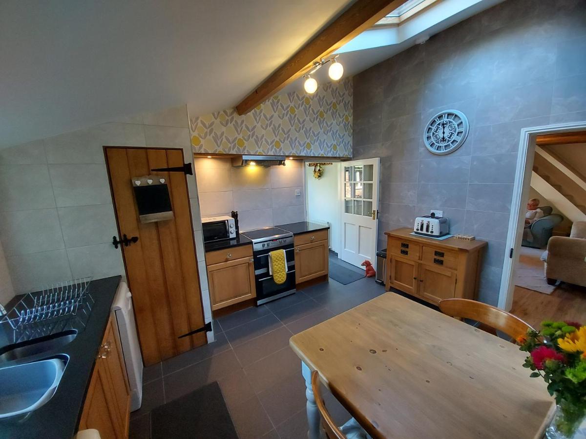 Saughall Mill Farm Cottage Chester Eksteriør billede