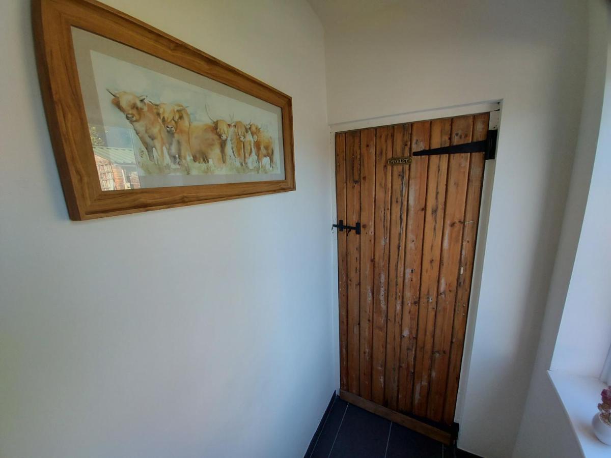Saughall Mill Farm Cottage Chester Eksteriør billede